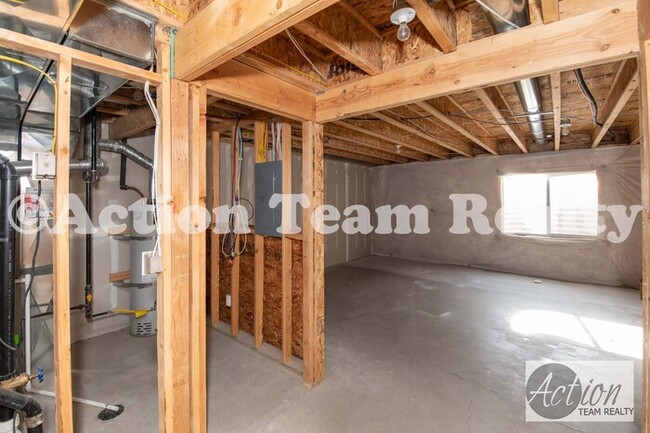 Building Photo - Townhome in Lehi