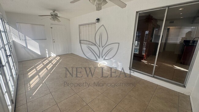 Building Photo - 1444 E Colton Ave