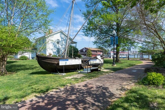 Building Photo - 207 Dodson Ave