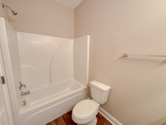 Building Photo - 114 Way Bill Cir