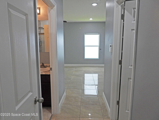 Building Photo - 3510 Aria Dr