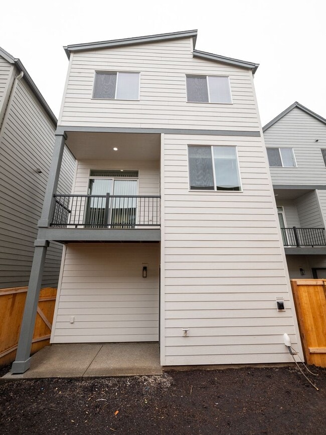 Building Photo - 9381 SW Eunice Ln