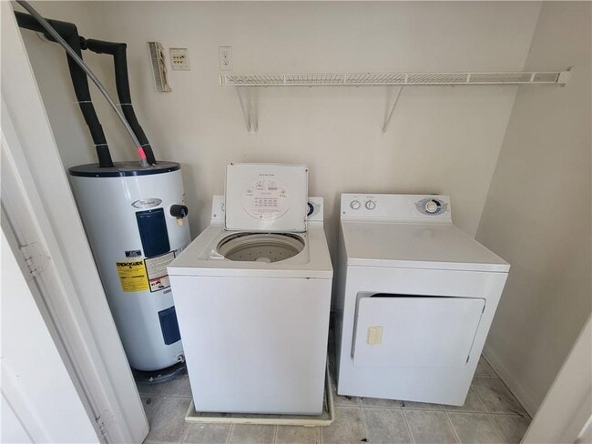 Building Photo - 192 University Village Dr