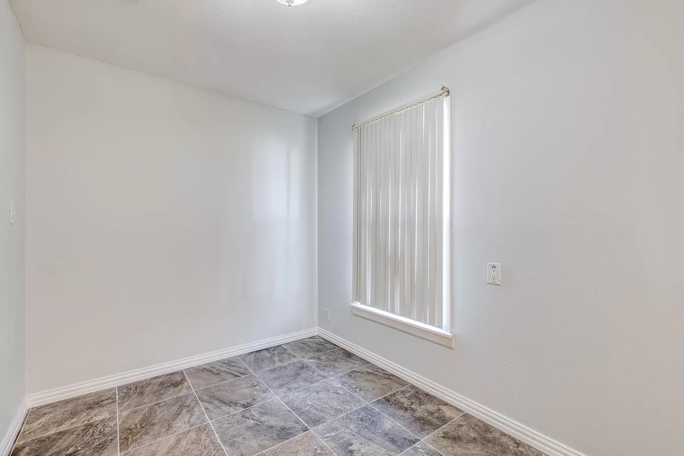 Building Photo - 1501 Ridgeview St