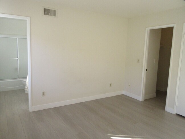 Building Photo - Duggan Property Management, Inc presents this 3BR +2.5 bath in Encino Village Townhomes
