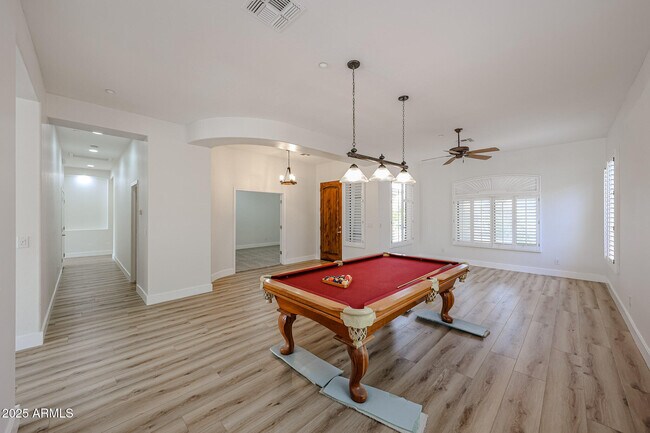 Building Photo - 41735 N Maidstone Ct