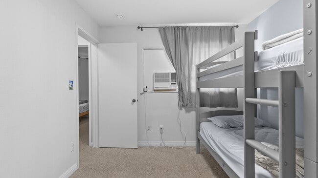 Building Photo - 91-1022-1022 Makaaloa St