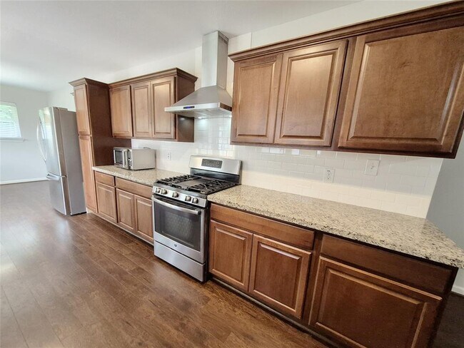 Building Photo - 10506 Chatterton Dr