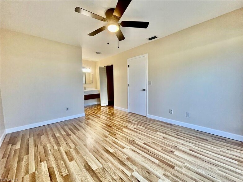 Building Photo - 6000 Timberwood Cir
