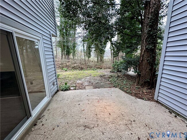 Building Photo - 70 Summer E