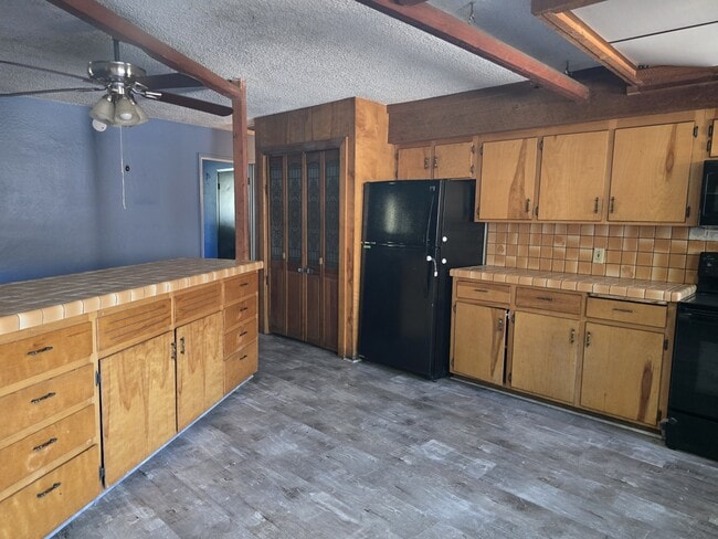 Building Photo - 49801 Canoga Dr