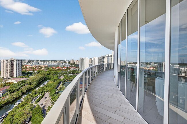 Building Photo - 4100 Island Blvd