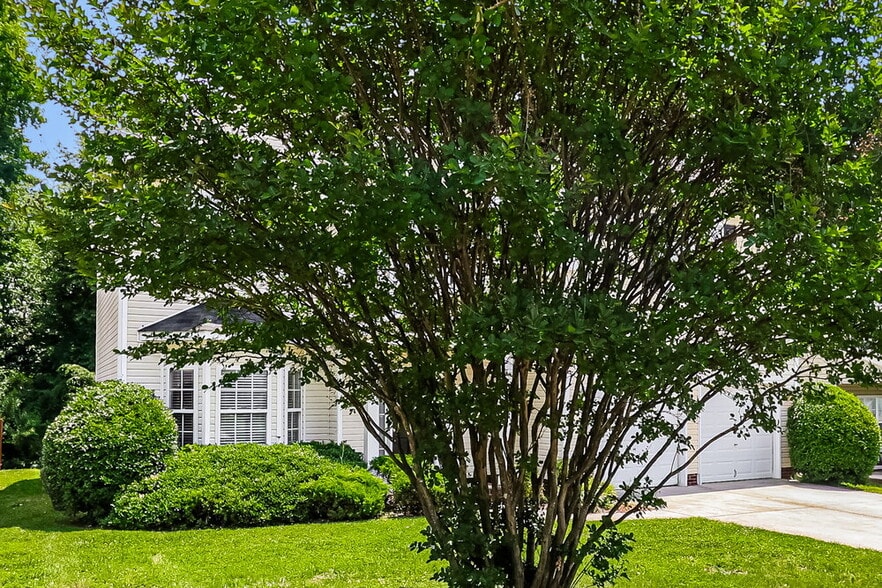 Building Photo - 2865 Island Point Dr NW