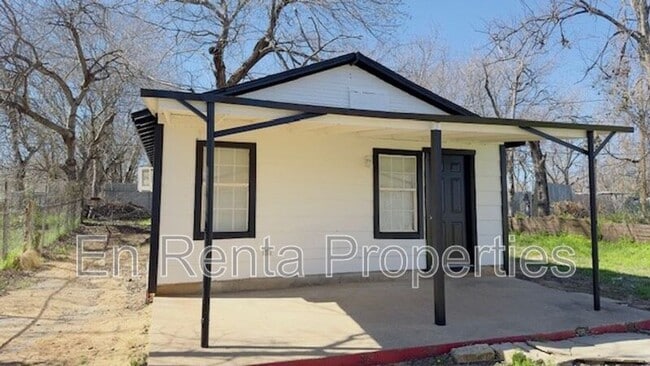 Building Photo - 1217 Clinton Ave