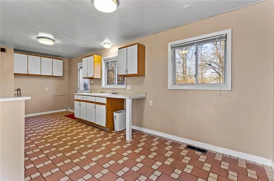 Building Photo - 1260 Farley Dr