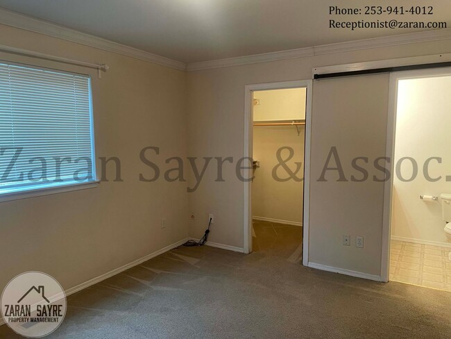 Building Photo - 109- Lovely home on Tacoma's Eastside!