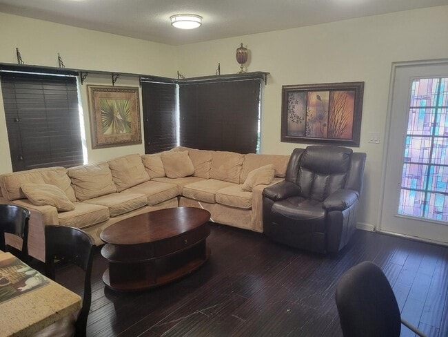 Building Photo - 714 N Federal Hwy