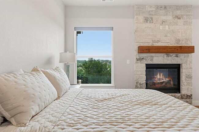 Building Photo - 1326 Via Principale