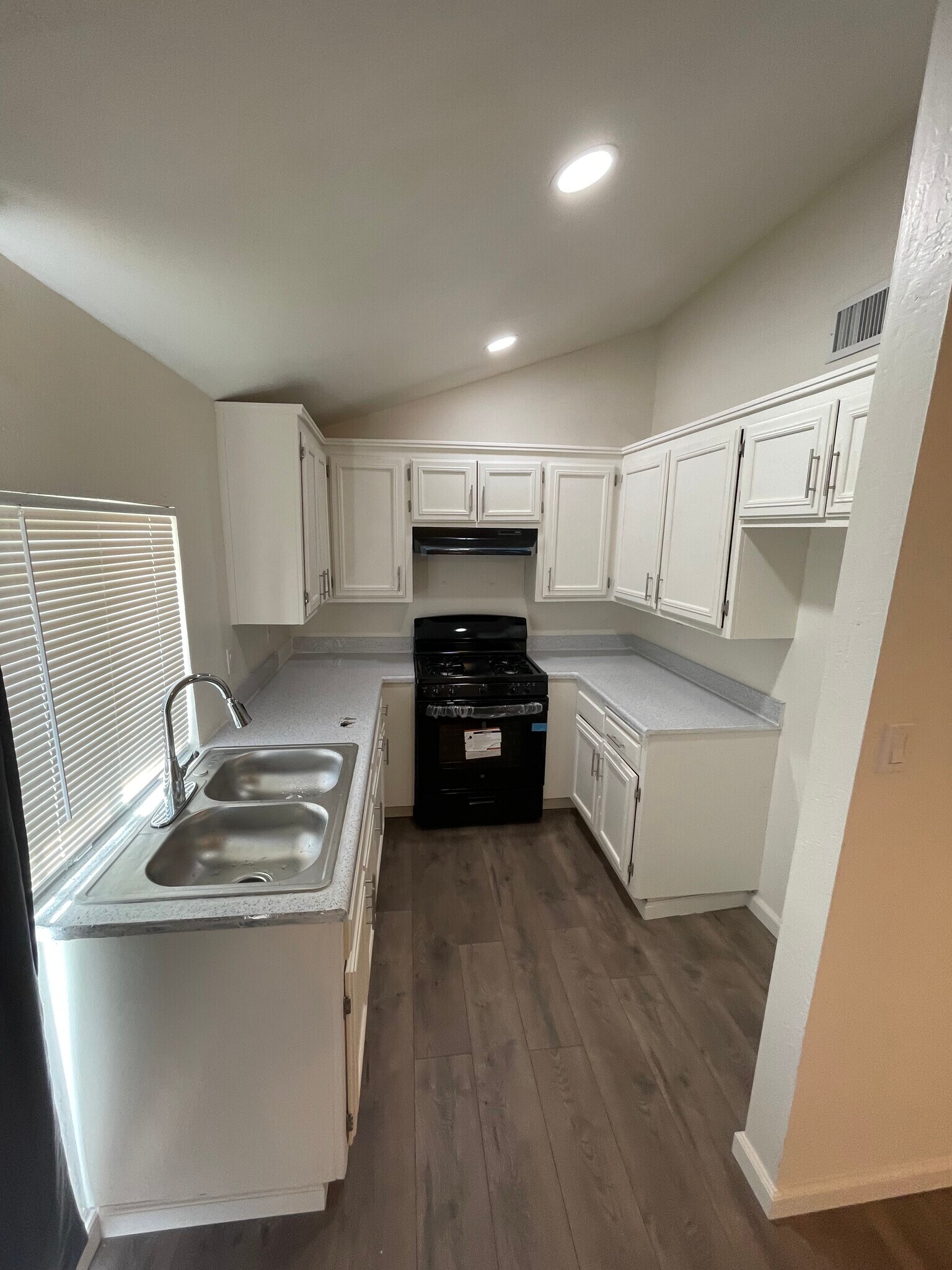 Building Photo - 7712 Xavier Ave