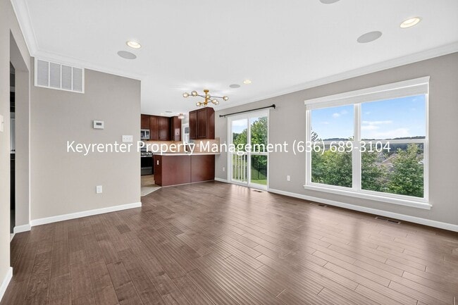 Building Photo - Spacious 4-Bedroom Home for Rent Near Butler Lake