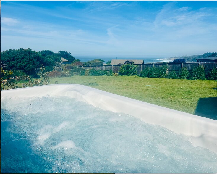 jacuzzi - 10880 Palette Dr