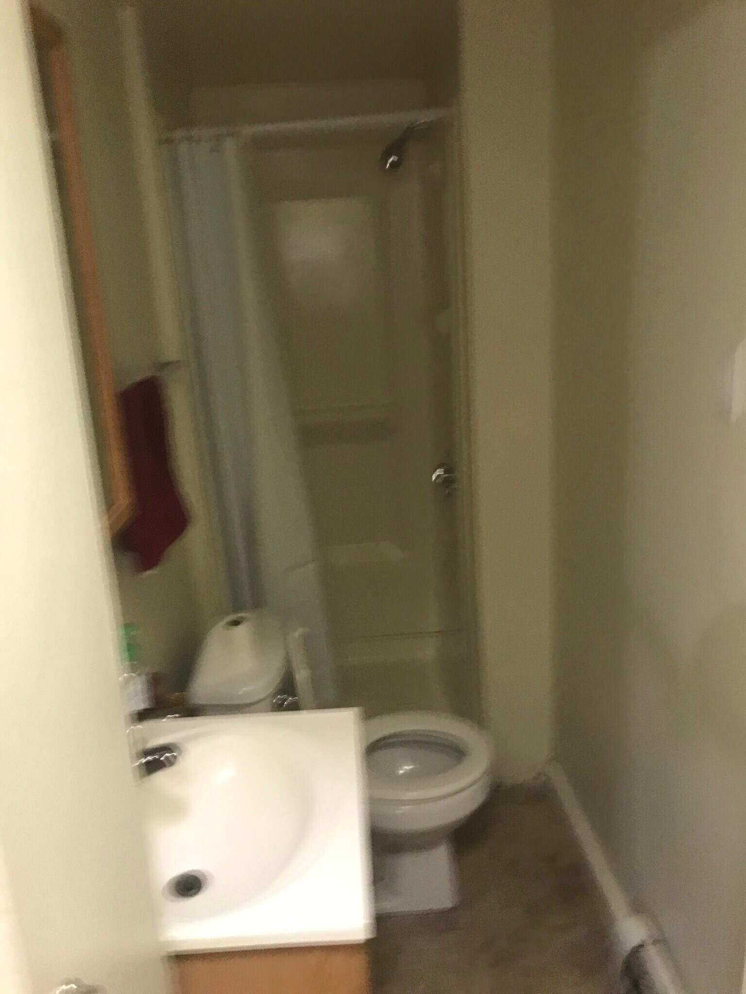 Bathroom - 33 White St