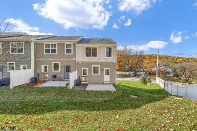 Building Photo - 1 Beirne Ln