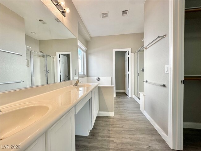 Building Photo - 2547 Belgreen St