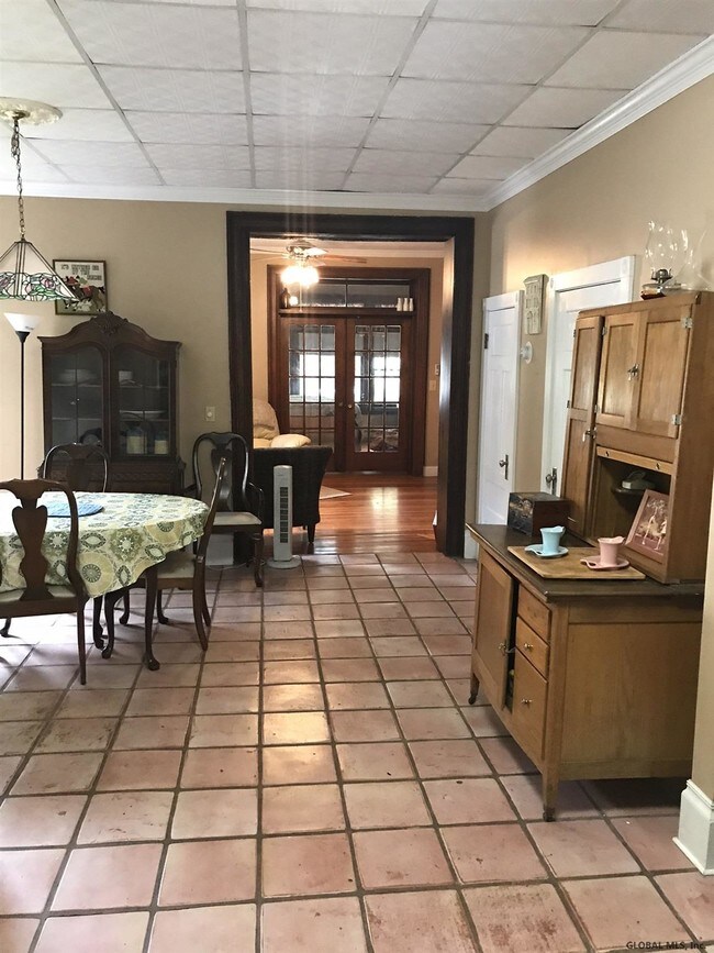 164 Spring St 164 Spring St Saratoga Springs NY 12866 Apartment Finder