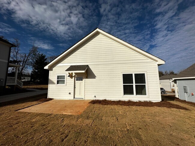 Building Photo - 263 Bailey St