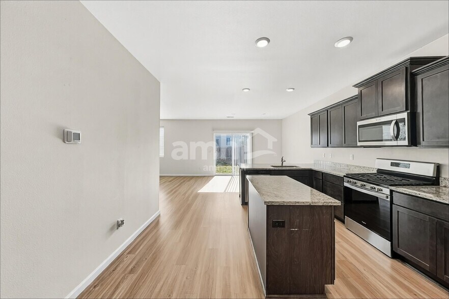 Building Photo - 1215 W 17th Ave