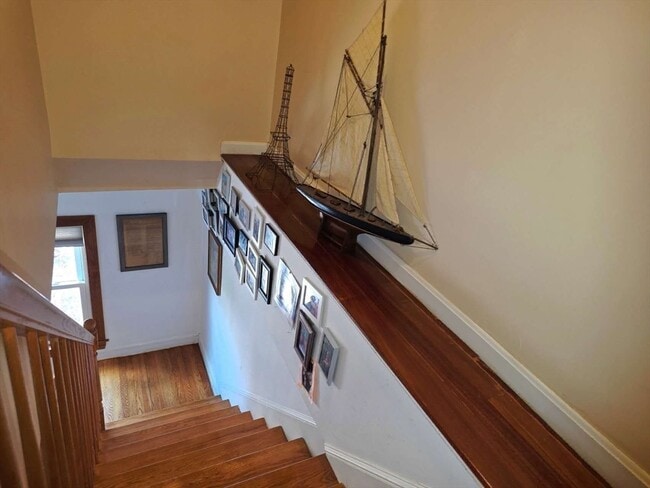 Building Photo - 70 Beaconwood Rd