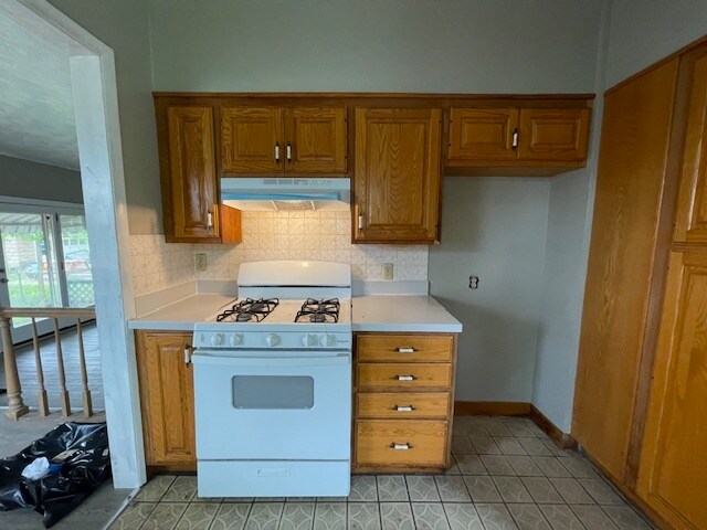 Building Photo - 741 S 28th St