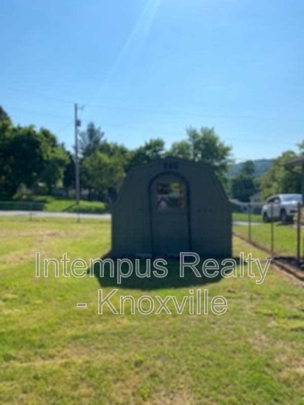 Building Photo - 6517 Bay Cir Dr