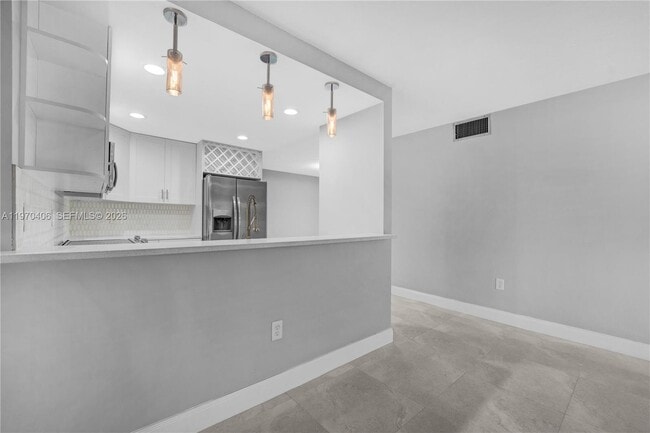 Building Photo - 7100 NW 17th St