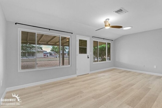 Building Photo - Beautiful 3Bdm 2Ba Home in Suncity!