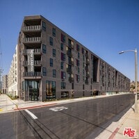 Building Photo - 1101 N Main St