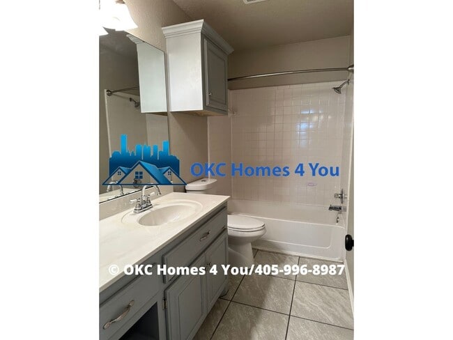 Building Photo - Beautiful 3 Bed 2 Bath in Twin Oaks