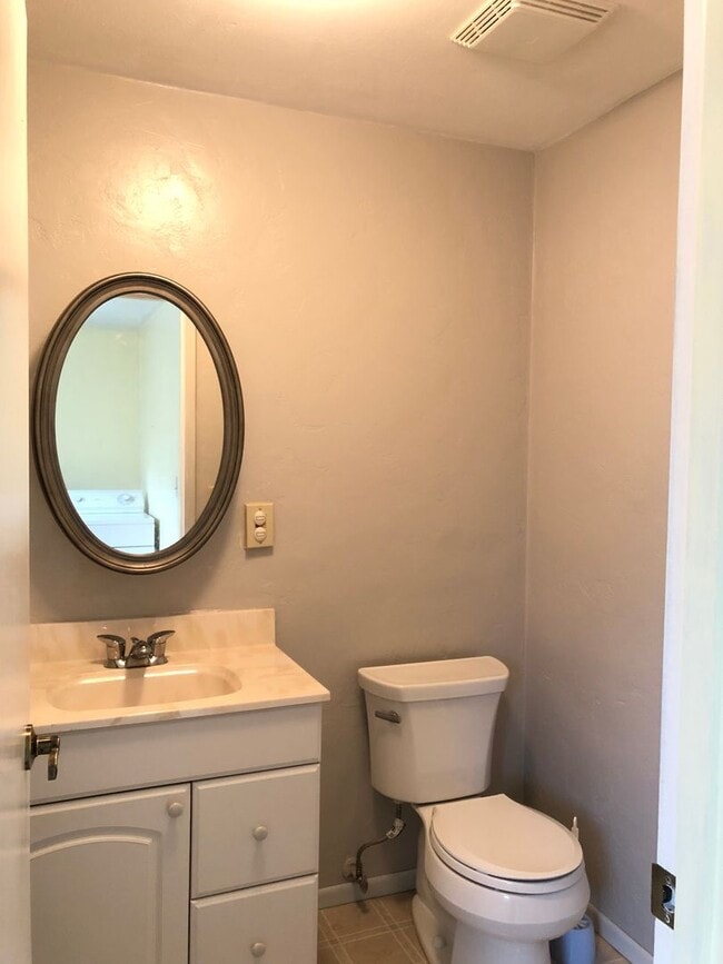 Building Photo - Beautiful Two-Bedroom Home With Large Bonus Room