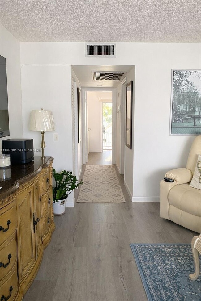 Building Photo - 400 SW 134th Way