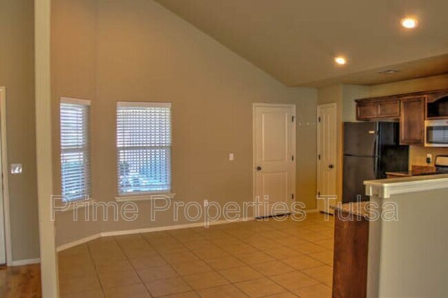 Building Photo - 13696 S 87th E Ave