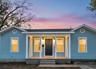 Building Photo - AVAILABLE SOON!