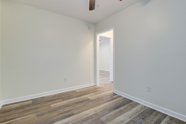 Building Photo - Renovated 3BR/2BA Home for Rent in North Charleston Granite Countertops Stainless Steel Appliances