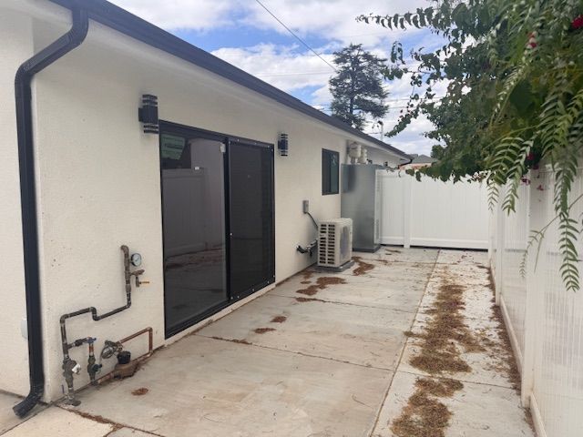 Building Photo - 15950 Cohasset