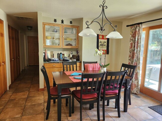 Building Photo - 2479 Holiday Ranch Loop Rd