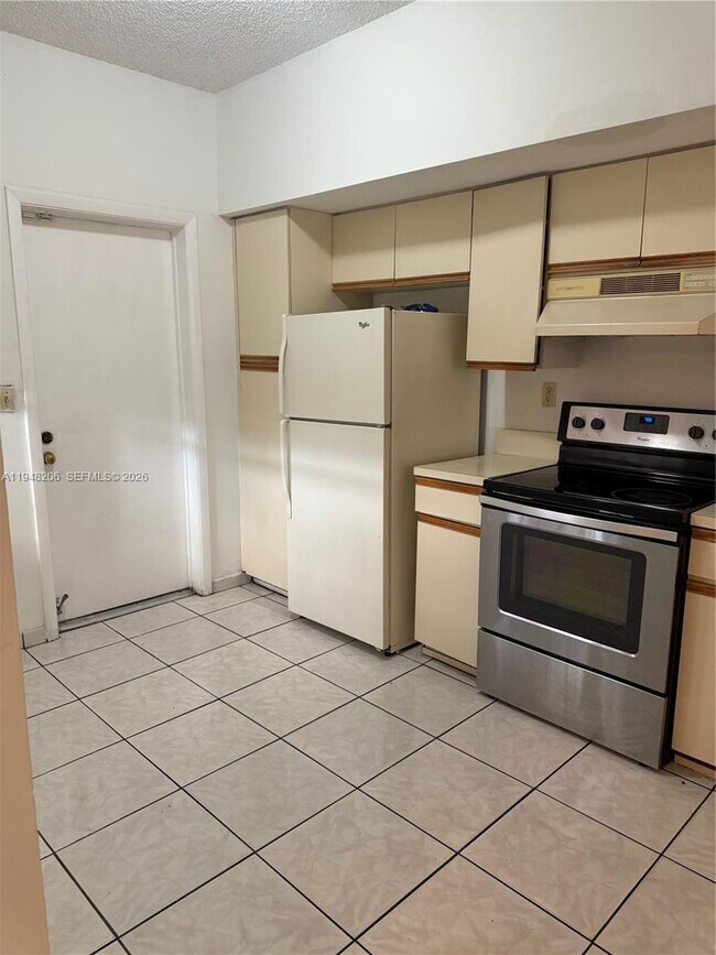 Building Photo - 11864 SW 99th St