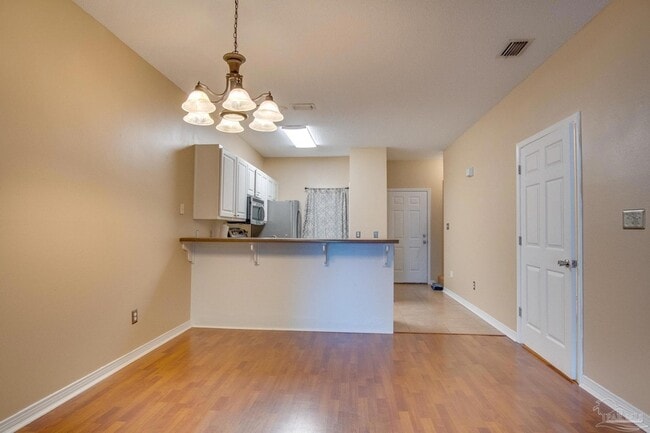 Building Photo - 2741 Bay Club Dr