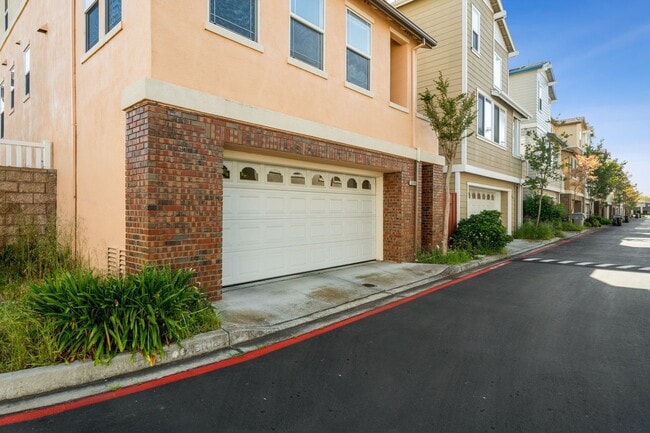 Building Photo - PRIME CORNER HOME IN TRINITY PARK NEAR SCENIC TRAILS | EXCELLENT ACCESS