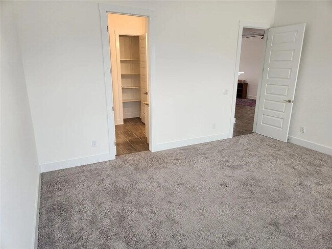 Building Photo - 201 Palm St