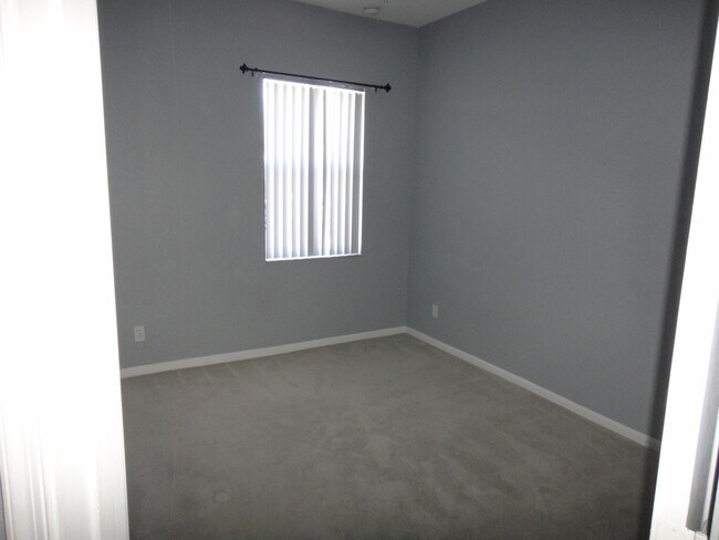 Building Photo - 2912 Hidden Hills Rd